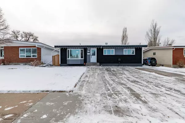 2718 8 AVE North, Lethbridge, AB T1H 1C2