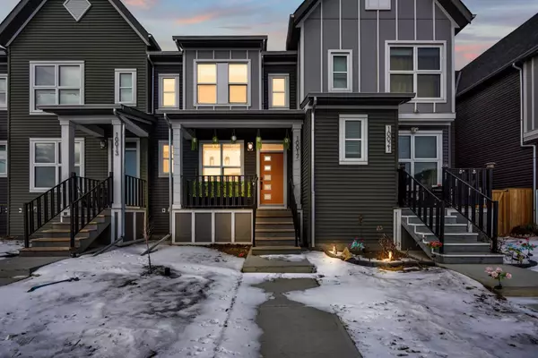 10017 46 ST Northeast, Calgary, AB T3J 0Y8