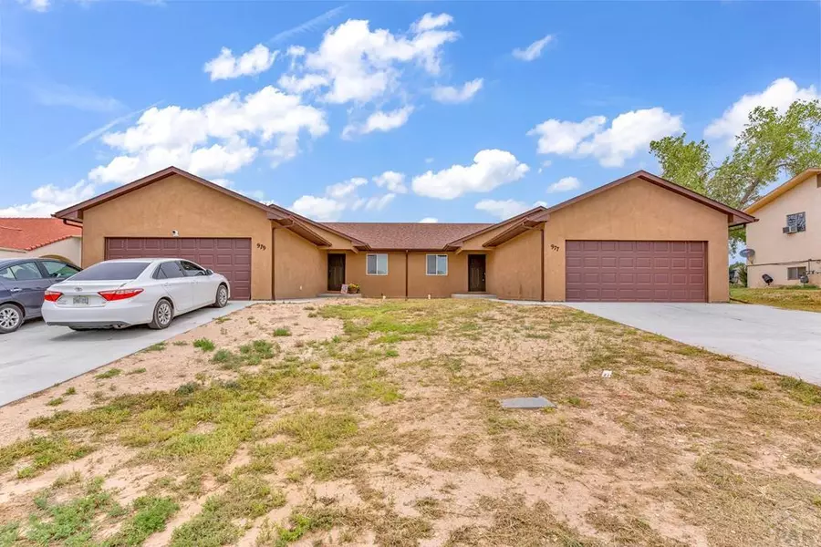 977-979 S Harmony Dr, Pueblo West, CO 81007