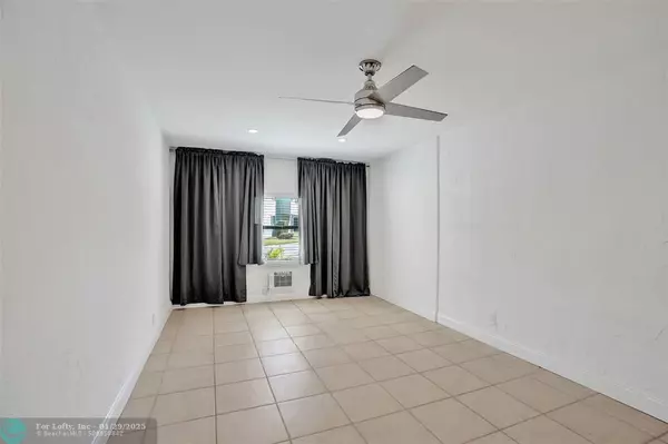 Plantation, FL 33324,257 Jacaranda Dr  #30