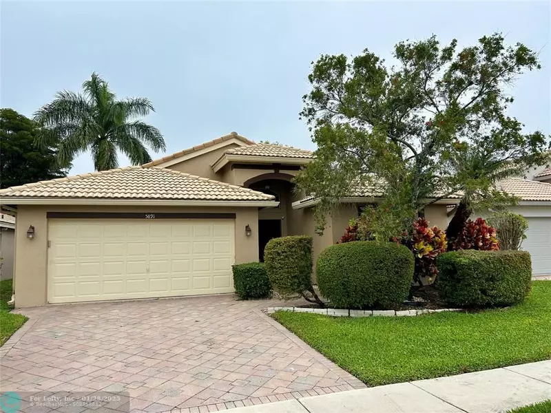 5891 Royal Isles Blvd, Boynton Beach, FL 33437