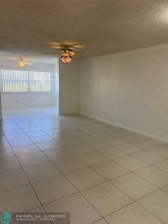 Sunrise, FL 33322,9721 Sunrise Lakes Blvd  #106