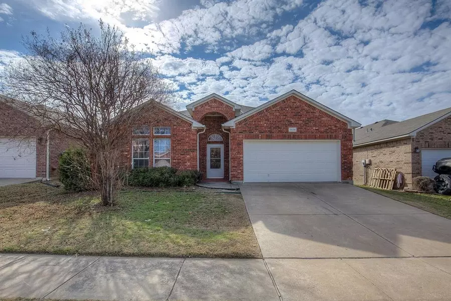 3824 Confidence Drive, Fort Worth, TX 76244