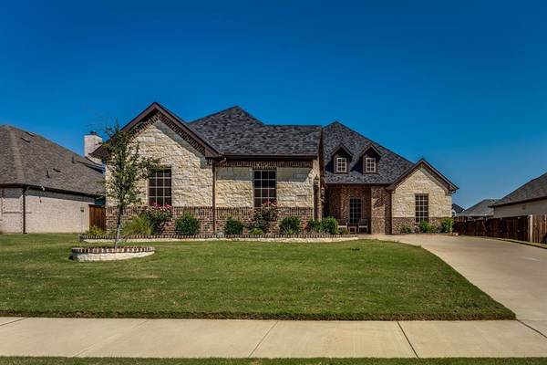 3016 Capital Hill Drive, Burleson, TX 76028