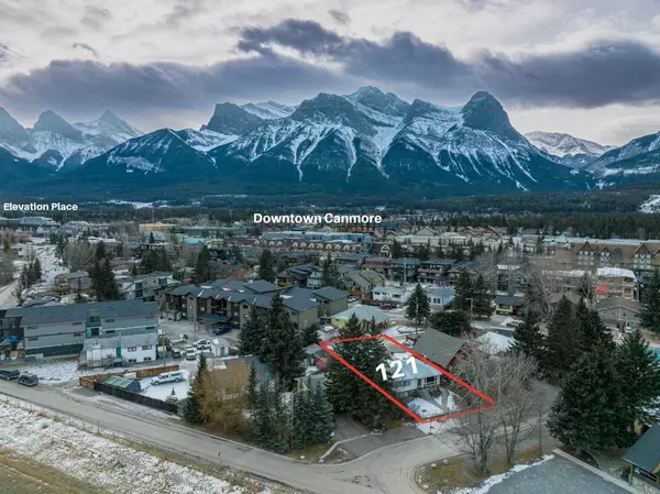 121 15 ST, Canmore, AB T1M 1M1