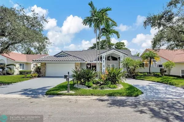 9066 NW 52nd Court, Coral Springs, FL 33067