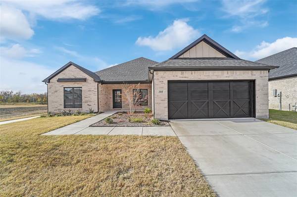 305 Brookstone Drive, Lavon, TX 75166