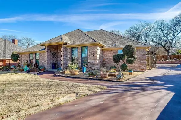 Burleson, TX 76028,112 Silver Ridge Court