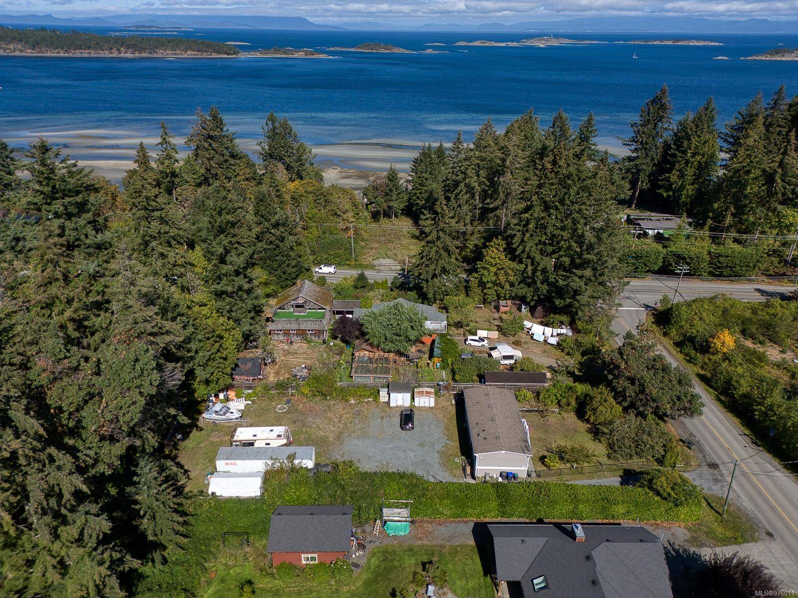 Lantzville, BC V0R 2H0,7536 Superior Rd