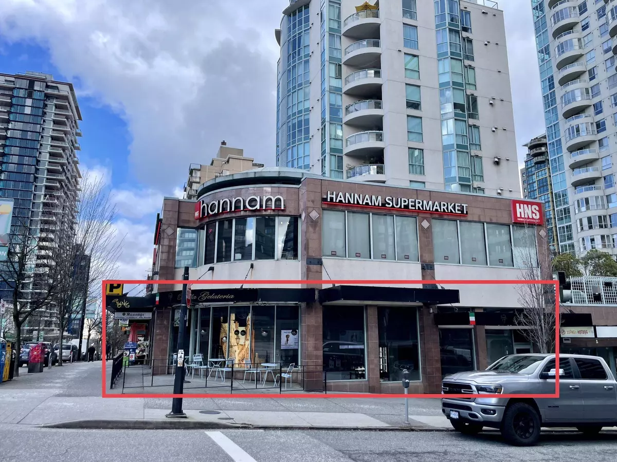 Vancouver, BC V6E 1C6,1301 ROBSON STREET