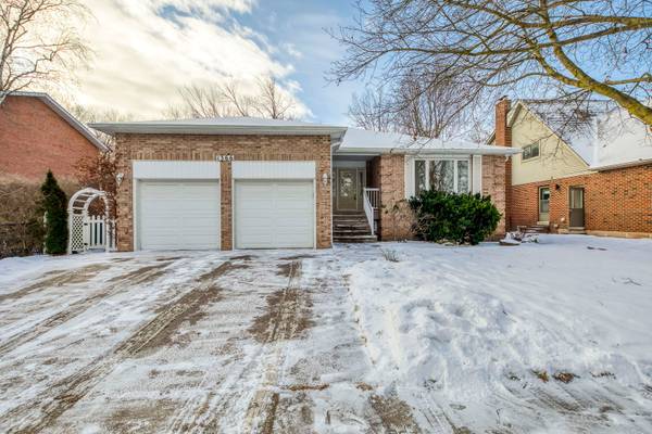 1366 Edgeware RD, Halton, ON L6H 3C4