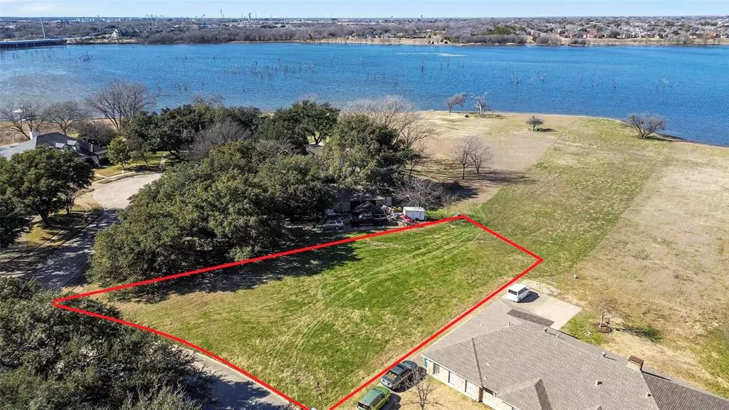 5901 Lakeshore Drive, Rowlett, TX 75089