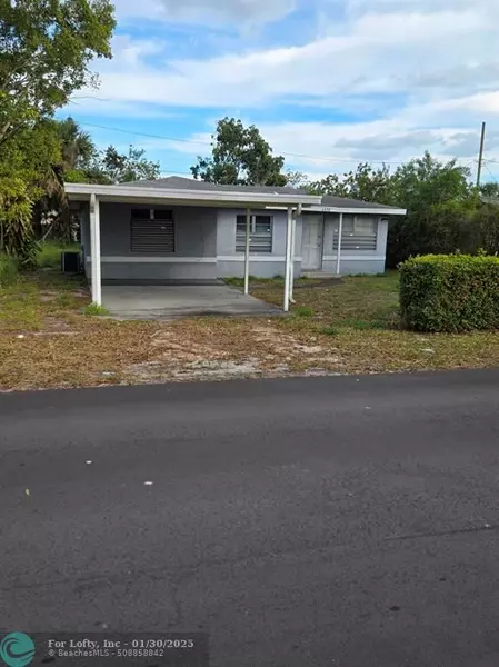 4430 27th Ave, Vero Beach, FL 32967