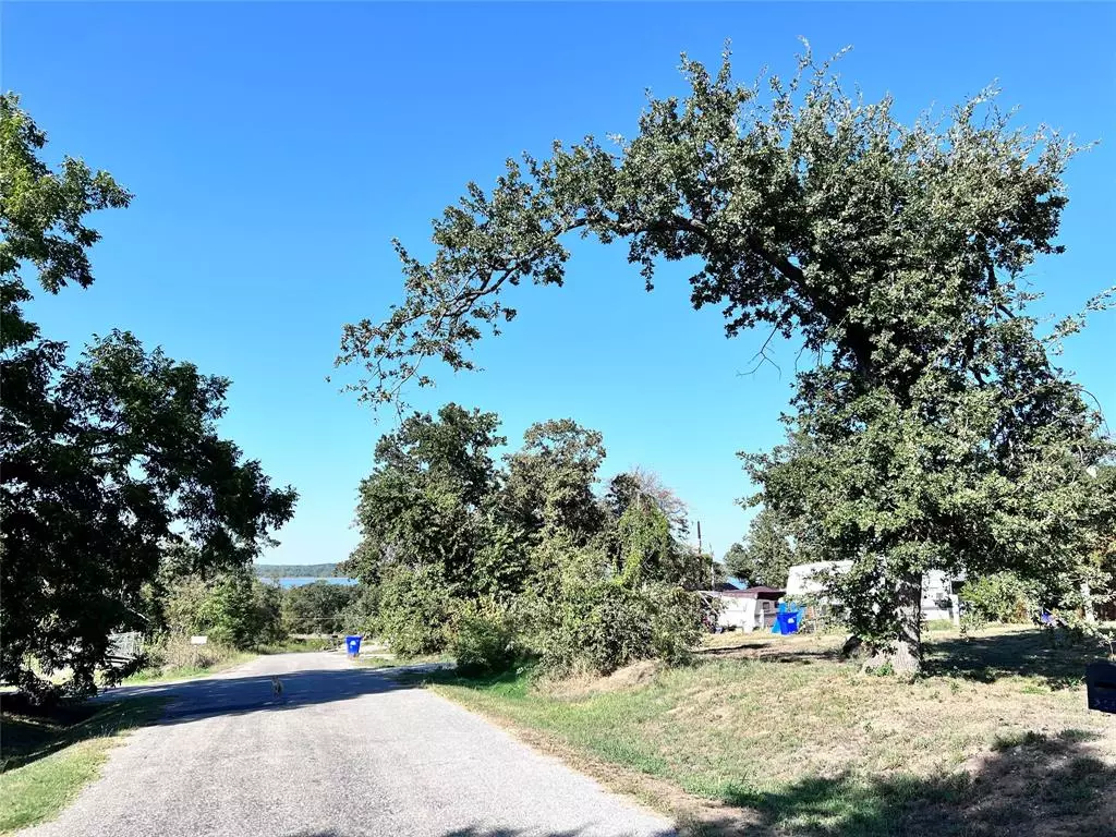 Gordonville, TX 76245,318 Maid Marian Drive