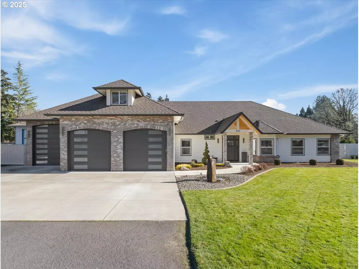 Hillsboro, OR 97124,832 NE 68TH AVE