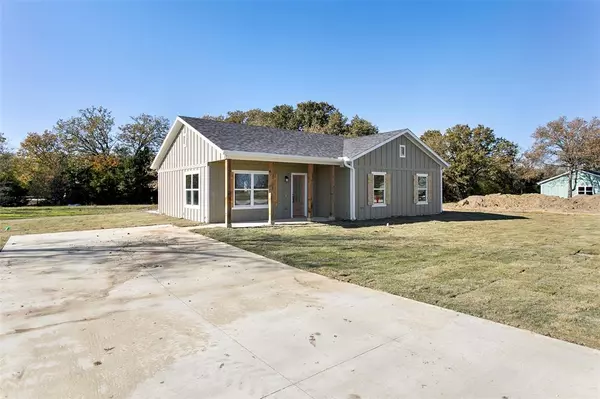 429 Caro Drive, West Tawakoni, TX 75474