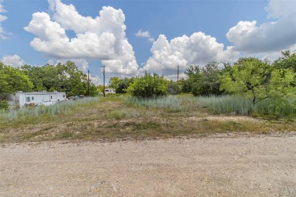 4010 Rhode Island Trail, Granbury, TX 76048