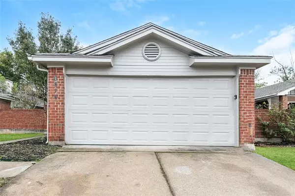 6814 Fire Hill Drive, Fort Worth, TX 76137