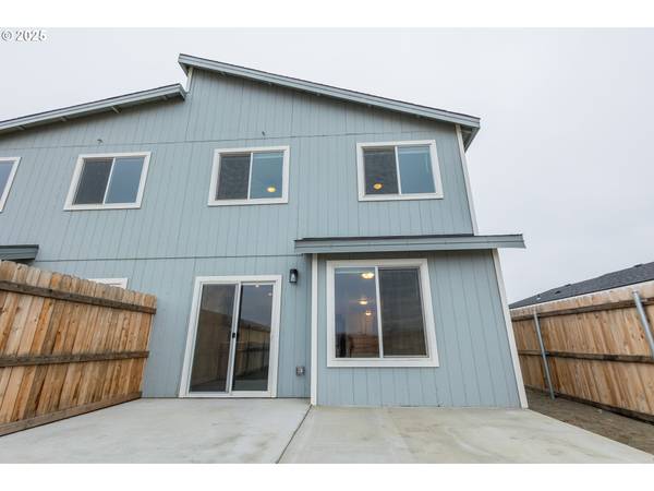 Hermiston, OR 97838,774 NE 11TH ST