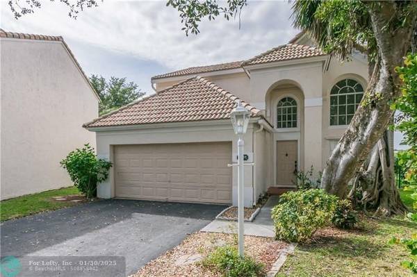 7722 Hibiscus Ln, Coral Springs, FL 33065