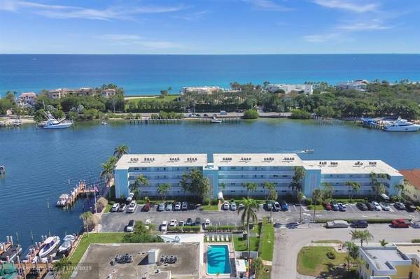 2772 NE 30th Ave  #8A, Lighthouse Point, FL 33064