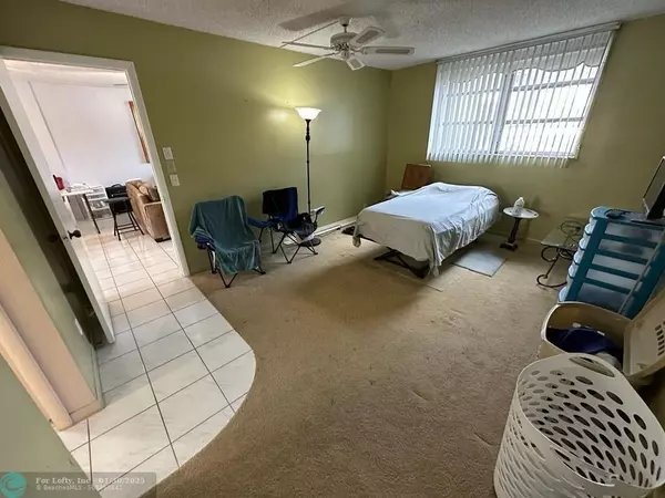 Plantation, FL 33317,406 NW 68 avenue  #116