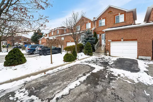 Peel, ON L5R 3S4,5284 Longhouse CRES