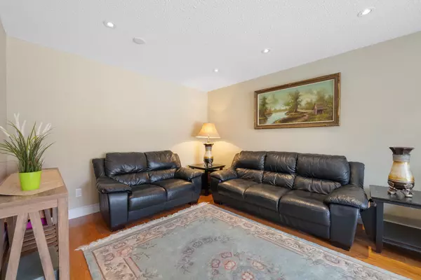 Mississauga, ON L5M 3W3,5676 Brightpool CRES