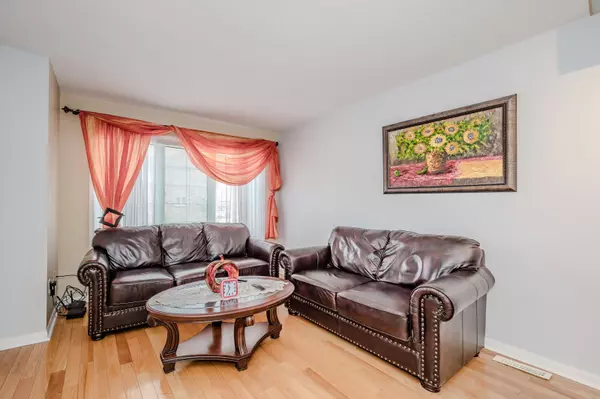 Mississauga, ON L4Z 4E6,80 Acorn PL #211