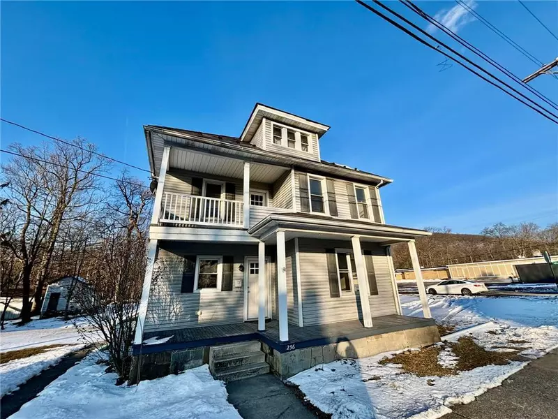 256 North Broadway, Wind Gap Borough, PA 18091