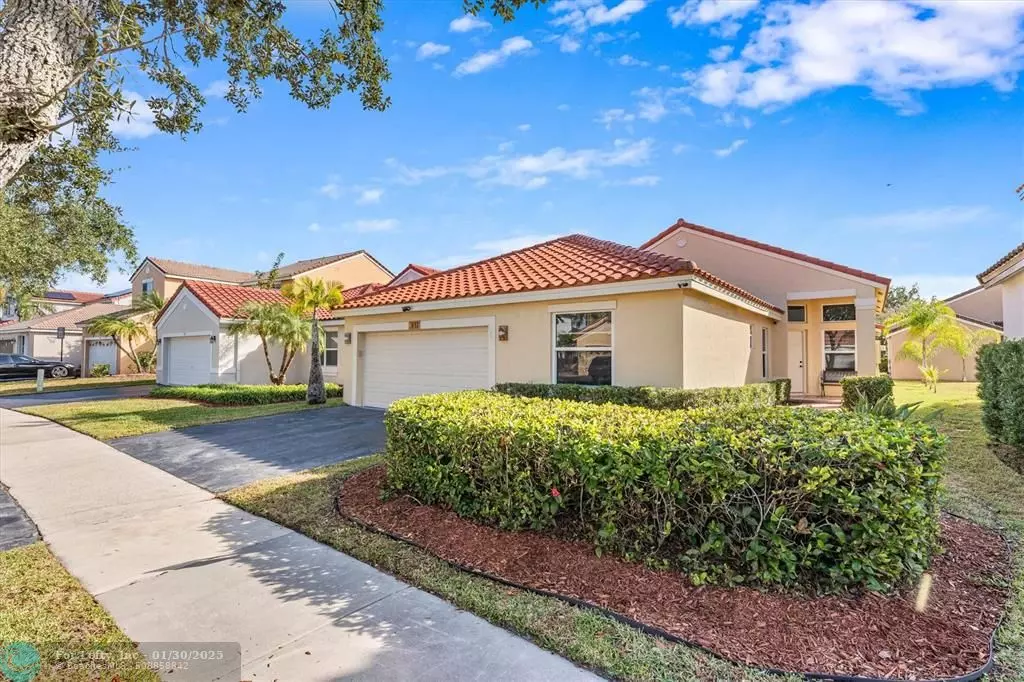 Weston, FL 33326,817 Stanton Dr