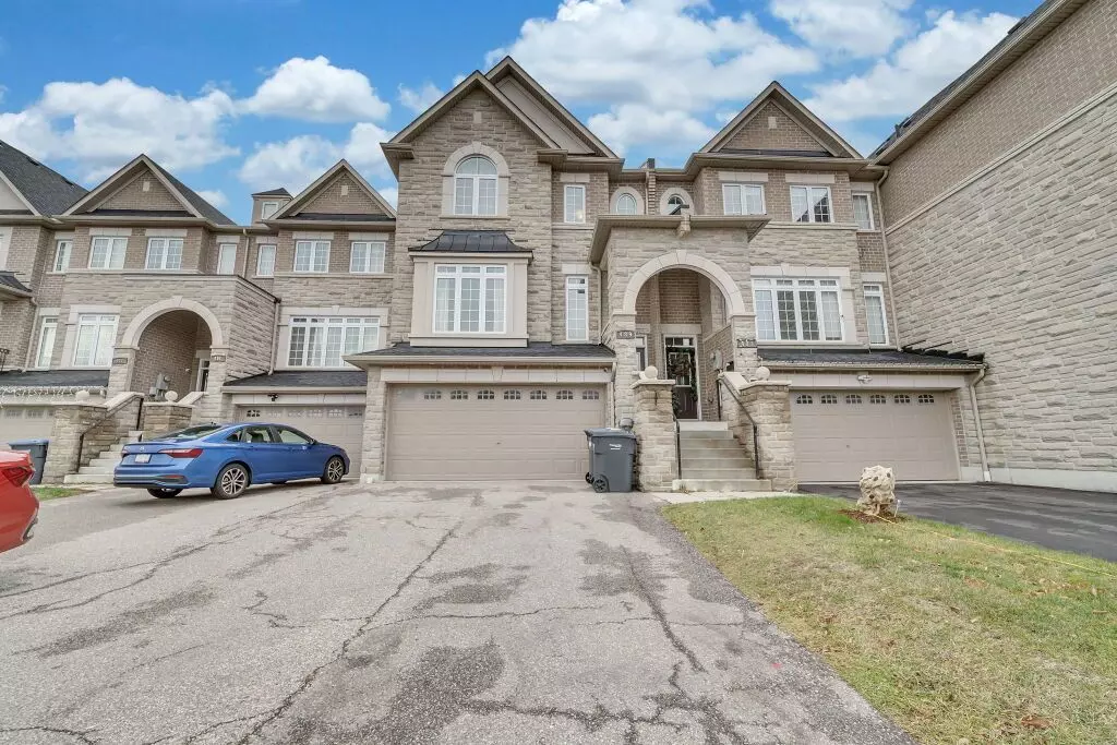 Mississauga, ON L5W 0C6,489 Briggs CT