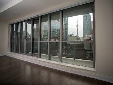 Toronto, ON M5E 1B3,55 Front ST E #607