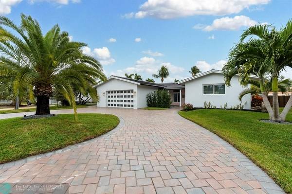 2400 NE 18th Ave, Wilton Manors, FL 33305