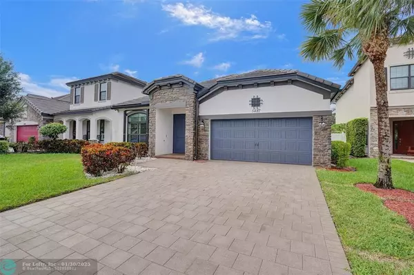 Lake Worth, FL 33463,5487 Sandbirch Way