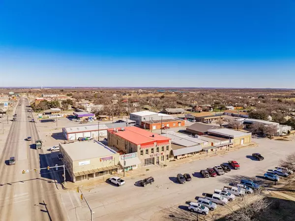 Jacksboro, TX 76458,111 E Archer St