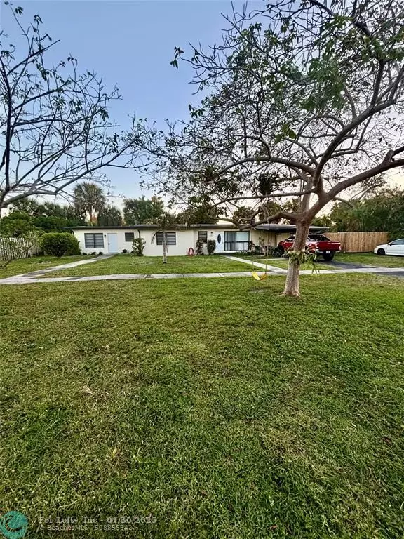 Plantation, FL 33317,4380 SW 11th St