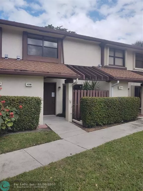 Pompano Beach, FL 33066,4308 Carambola Cir  #4308