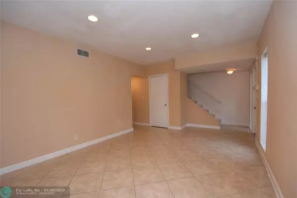 Pompano Beach, FL 33068,1360 Silverado  #1