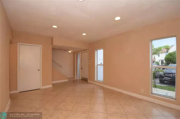 Pompano Beach, FL 33068,1360 Silverado  #1