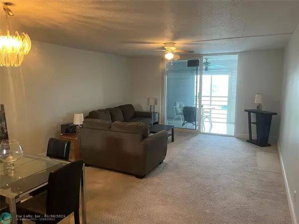 Dania Beach, FL 33004,415 SE 11th Ter  #408