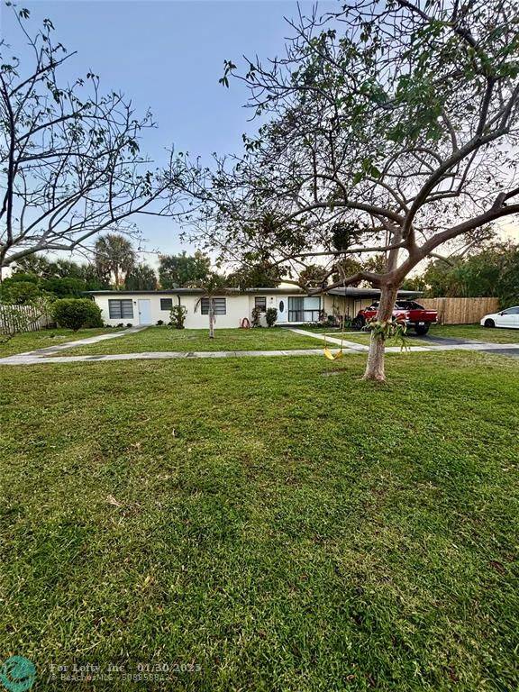 4380 SW 11th St, Plantation, FL 33317