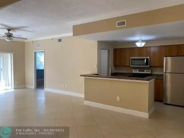 Coral Springs, FL 33067,6020 W Sample Rd  #205