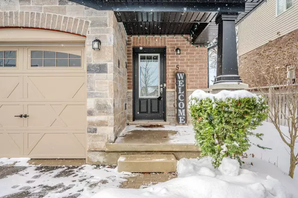 Wellington, ON N1L 0K9,5 Arlington CRES