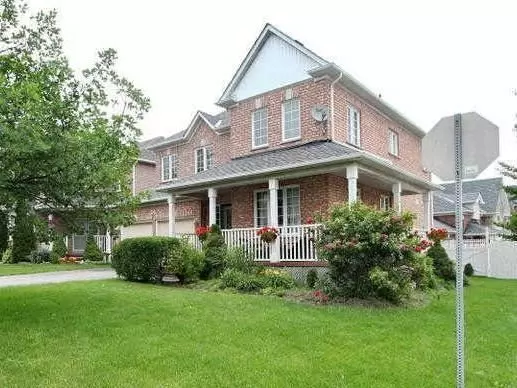 20 Whitwell DR, Peel, ON L6P 1C8