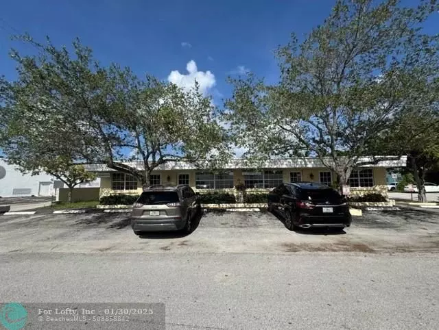 Wilton Manors, FL 33305,2450 NE 13th Ave