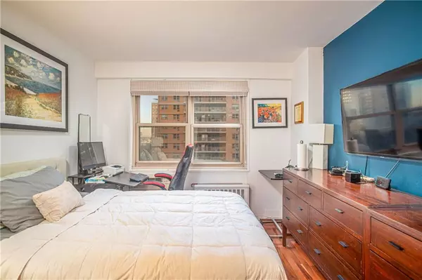 Brooklyn, NY 11224,460 Neptune AVE #12E