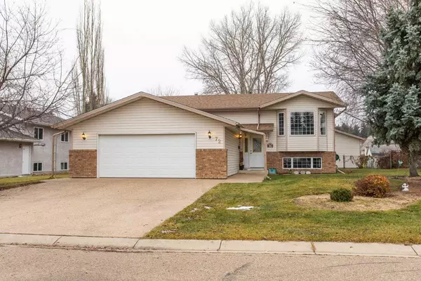 72 Hathaway LN, Lacombe, AB T4L 1T4