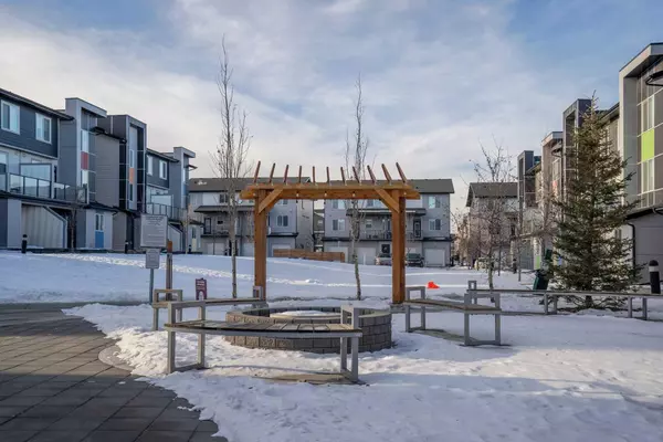 Calgary, AB T3N1M5,375 Redstone WALK Northeast #202