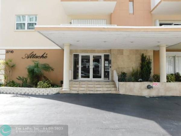 Hollywood, FL 33019,2710 S Ocean Dr  #205